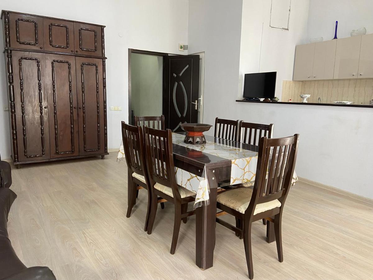 Apartment On Luka Asatiani 2 Batumi Esterno foto