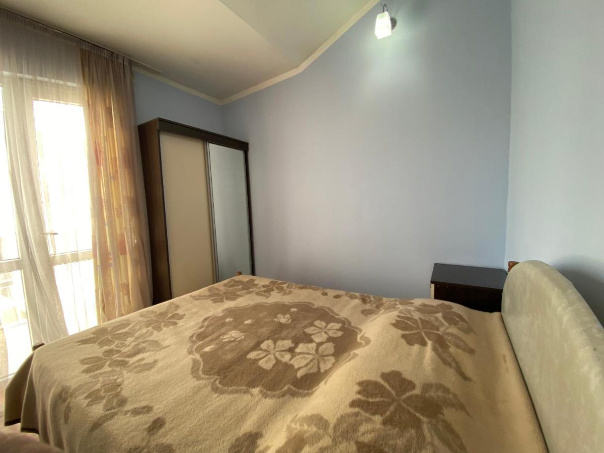 Apartment On Luka Asatiani 2 Batumi Esterno foto