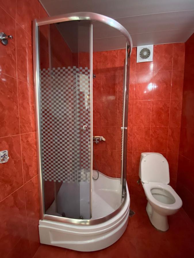 Apartment On Luka Asatiani 2 Batumi Esterno foto