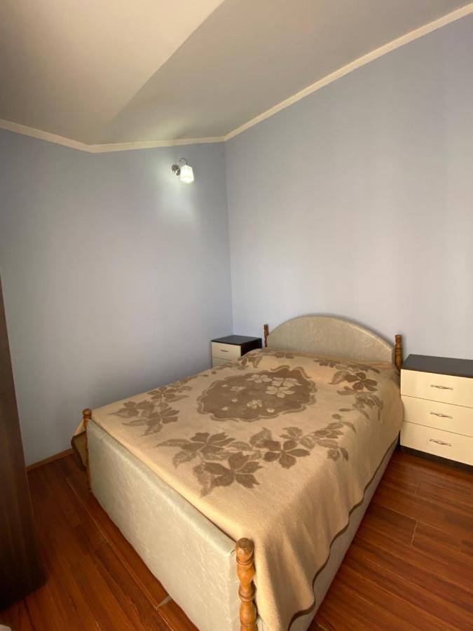 Apartment On Luka Asatiani 2 Batumi Esterno foto