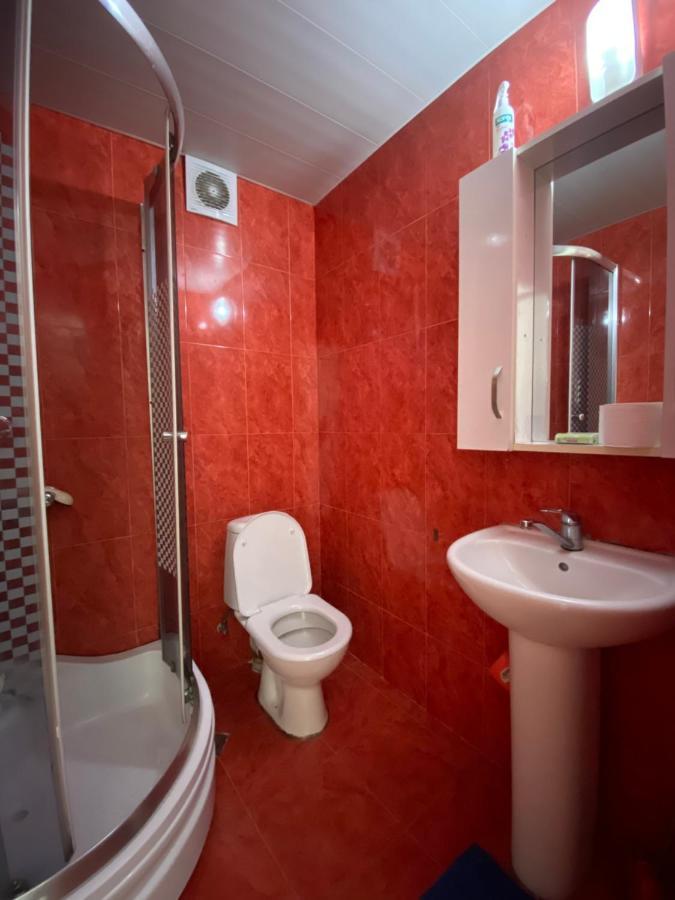 Apartment On Luka Asatiani 2 Batumi Esterno foto
