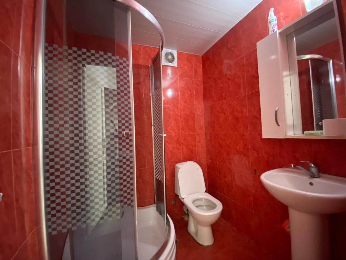 Apartment On Luka Asatiani 2 Batumi Esterno foto