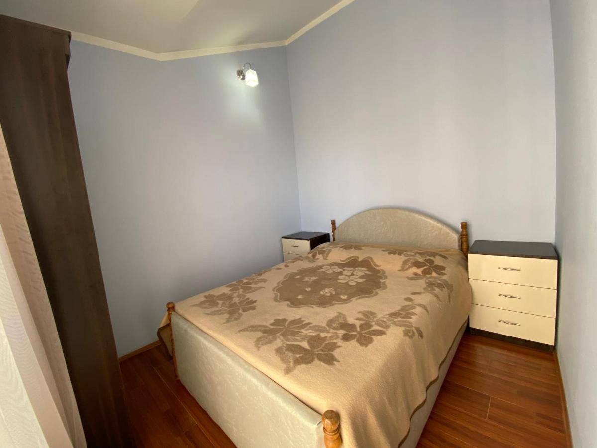 Apartment On Luka Asatiani 2 Batumi Esterno foto
