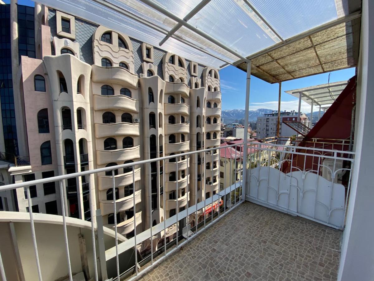 Apartment On Luka Asatiani 2 Batumi Esterno foto